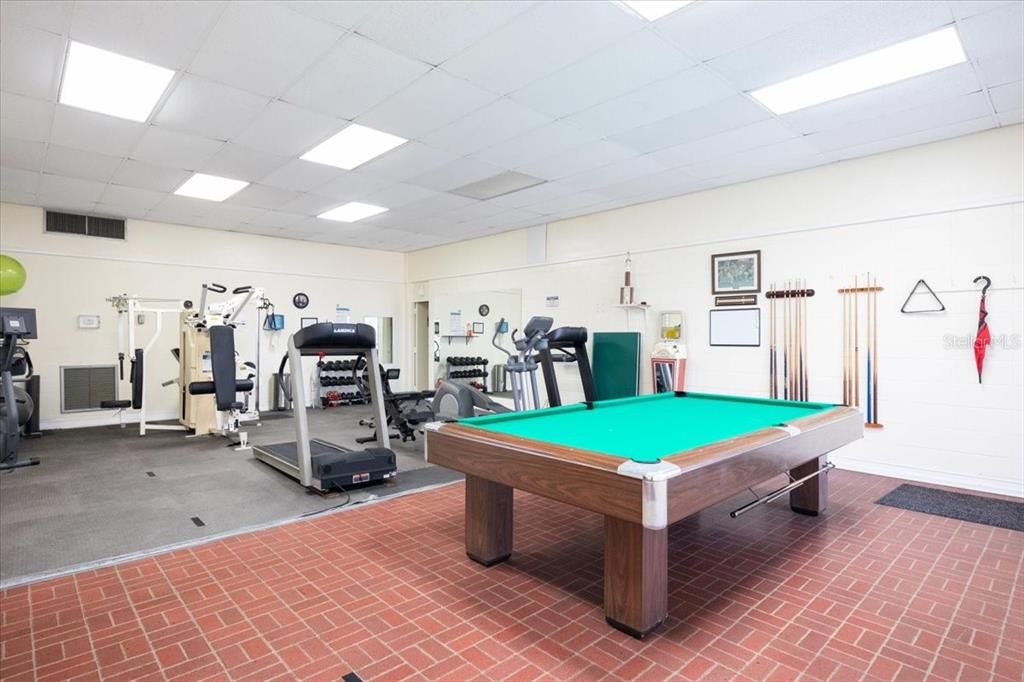 For Sale: $199,900 (2 beds, 2 baths, 960 Square Feet)