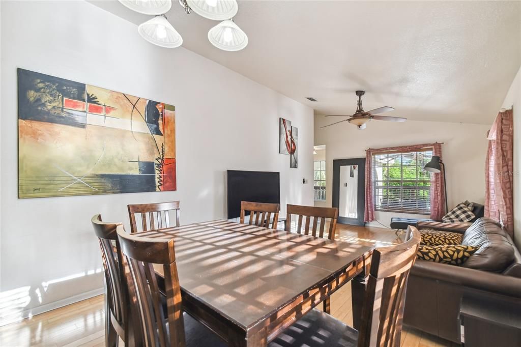 En Renta: $3,400 (3 camas, 3 baños, 1329 Pies cuadrados)