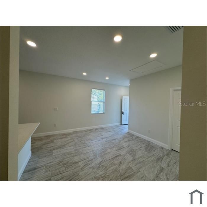 En Renta: $1,850 (3 camas, 2 baños, 1110 Pies cuadrados)