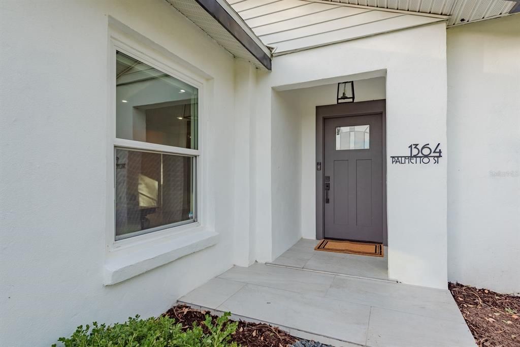 Active With Contract: $650,000 (4 beds, 3 baths, 1928 Square Feet)