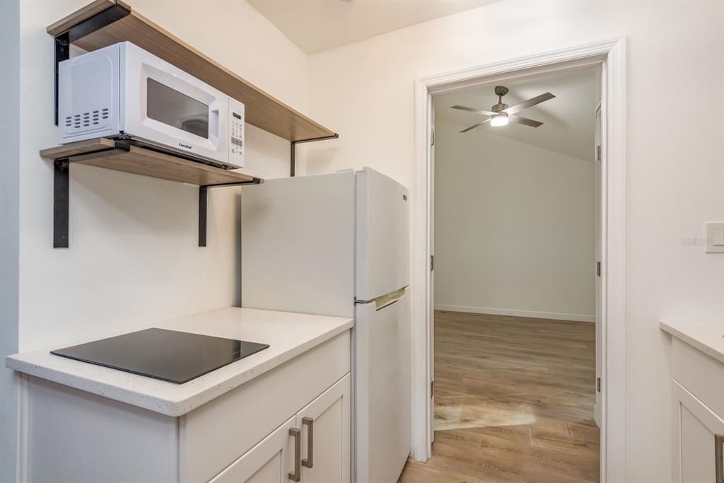 Active With Contract: $650,000 (4 beds, 3 baths, 1928 Square Feet)