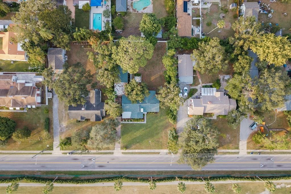 Active With Contract: $650,000 (4 beds, 3 baths, 1928 Square Feet)