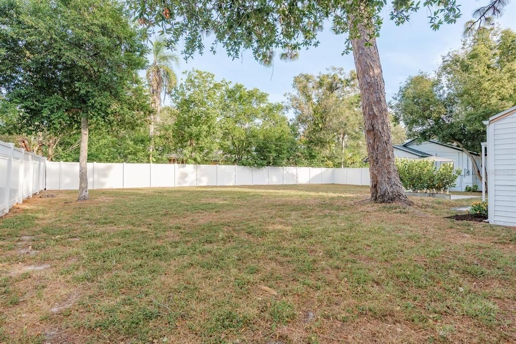 Active With Contract: $650,000 (4 beds, 3 baths, 1928 Square Feet)