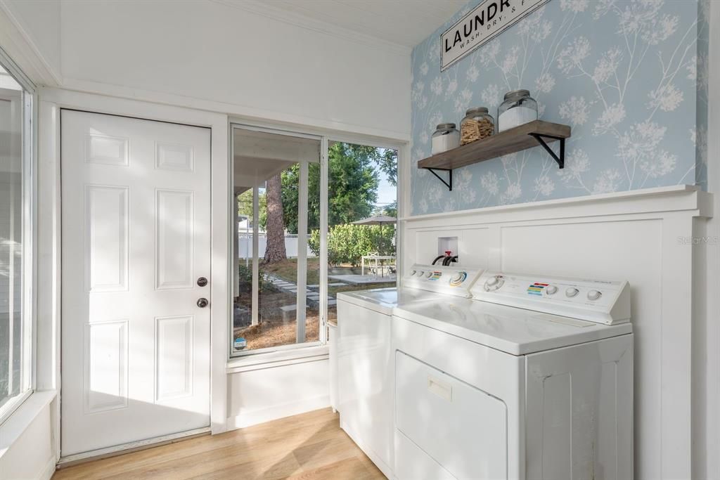 Active With Contract: $650,000 (4 beds, 3 baths, 1928 Square Feet)