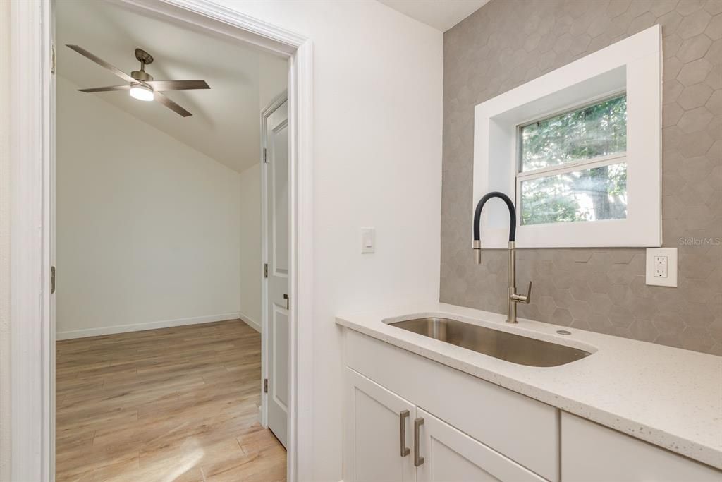 Active With Contract: $650,000 (4 beds, 3 baths, 1928 Square Feet)