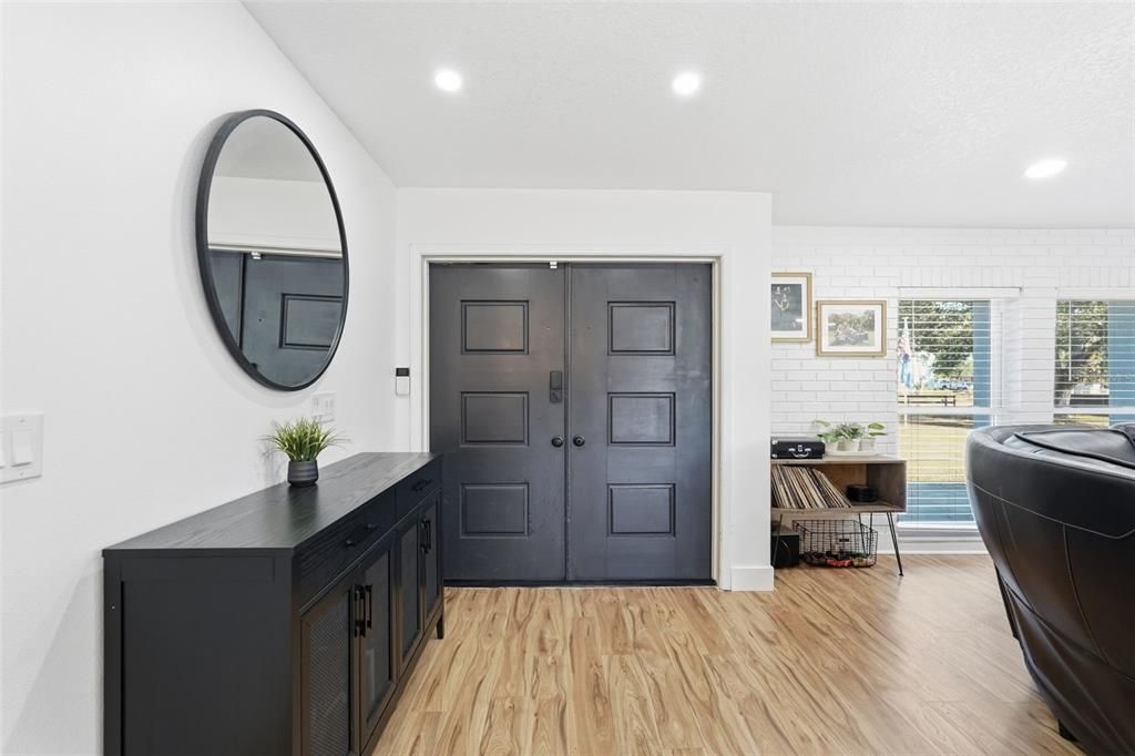 For Sale: $2,275,000 (3 beds, 2 baths, 2411 Square Feet)