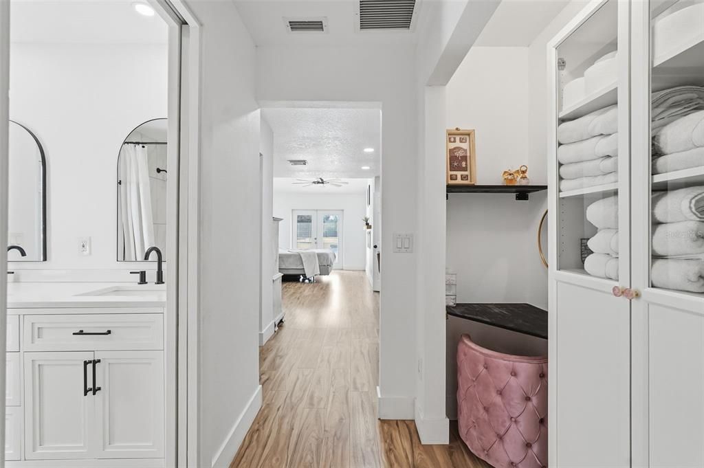 For Sale: $2,275,000 (3 beds, 2 baths, 2411 Square Feet)