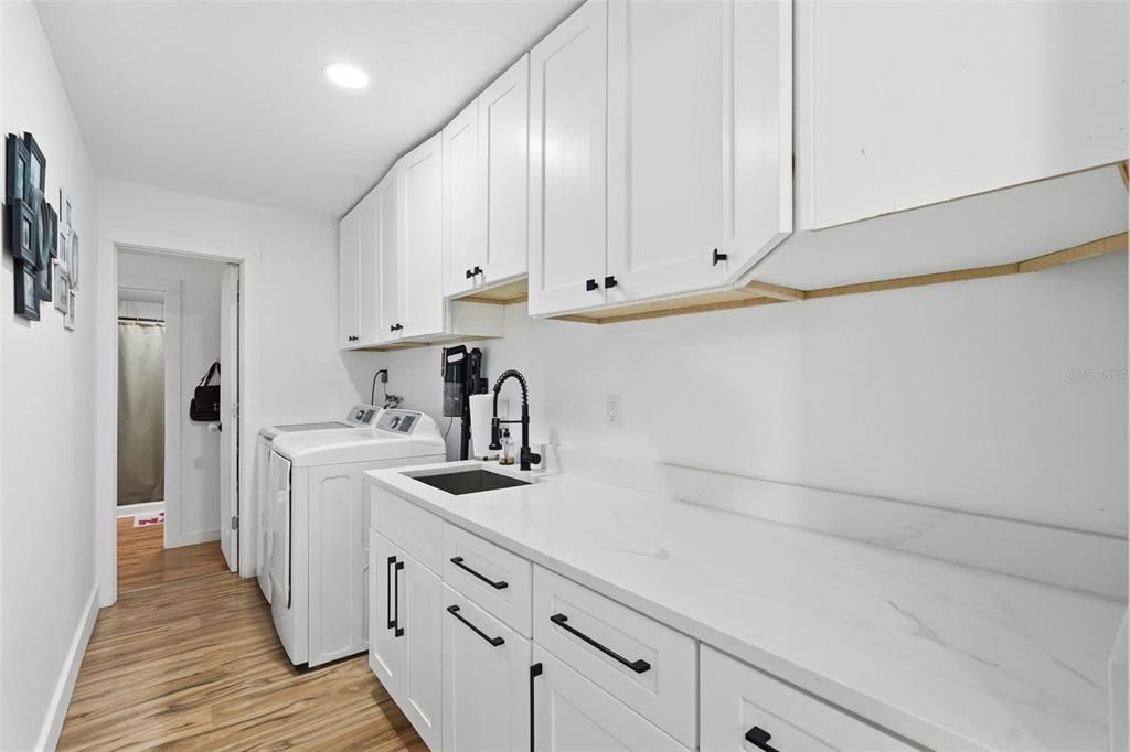 For Sale: $2,275,000 (3 beds, 2 baths, 2411 Square Feet)