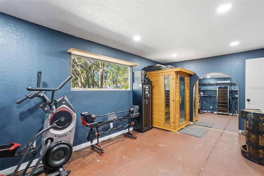 For Sale: $2,275,000 (3 beds, 2 baths, 2411 Square Feet)