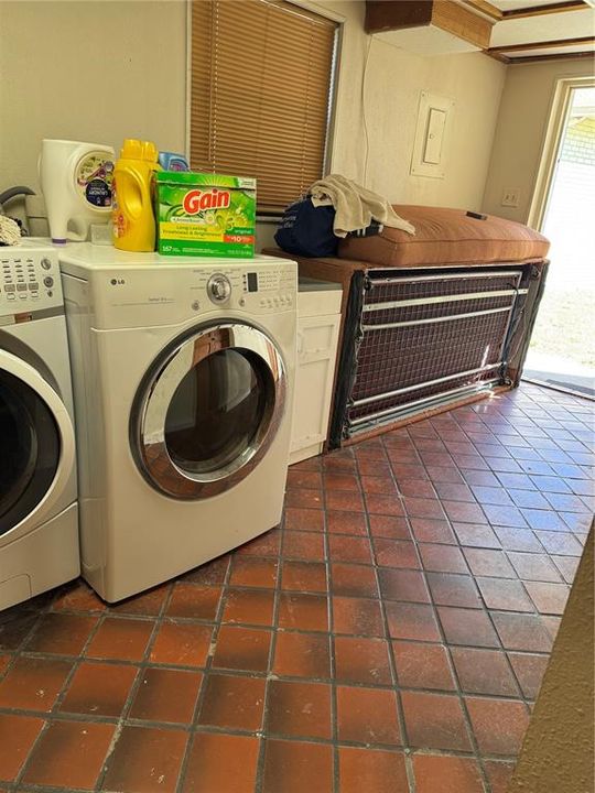 En Renta: $1,500 (1 camas, 1 baños, 2881 Pies cuadrados)