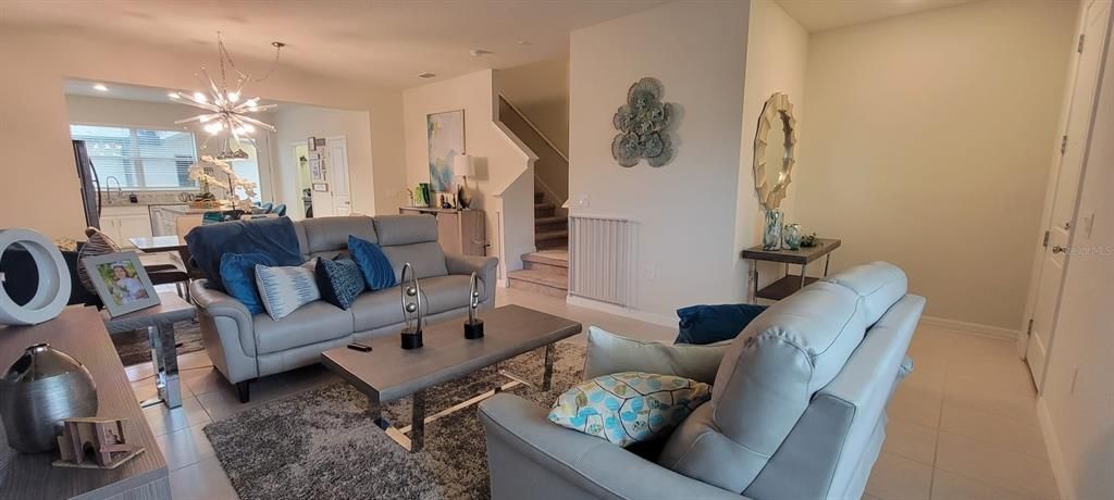 For Rent: $2,300 (3 beds, 2 baths, 1617 Square Feet)