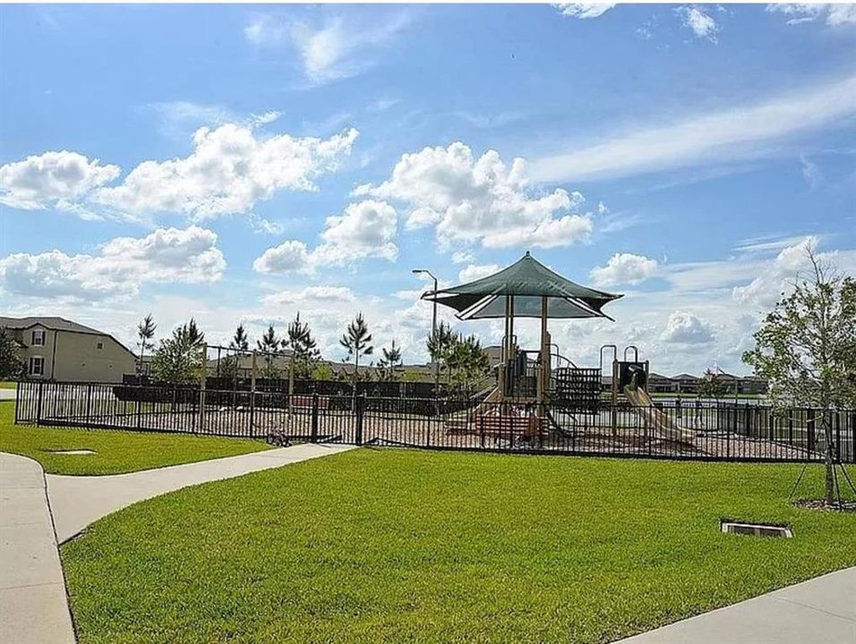 For Rent: $2,300 (3 beds, 2 baths, 1617 Square Feet)