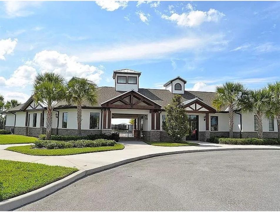 For Rent: $2,300 (3 beds, 2 baths, 1617 Square Feet)