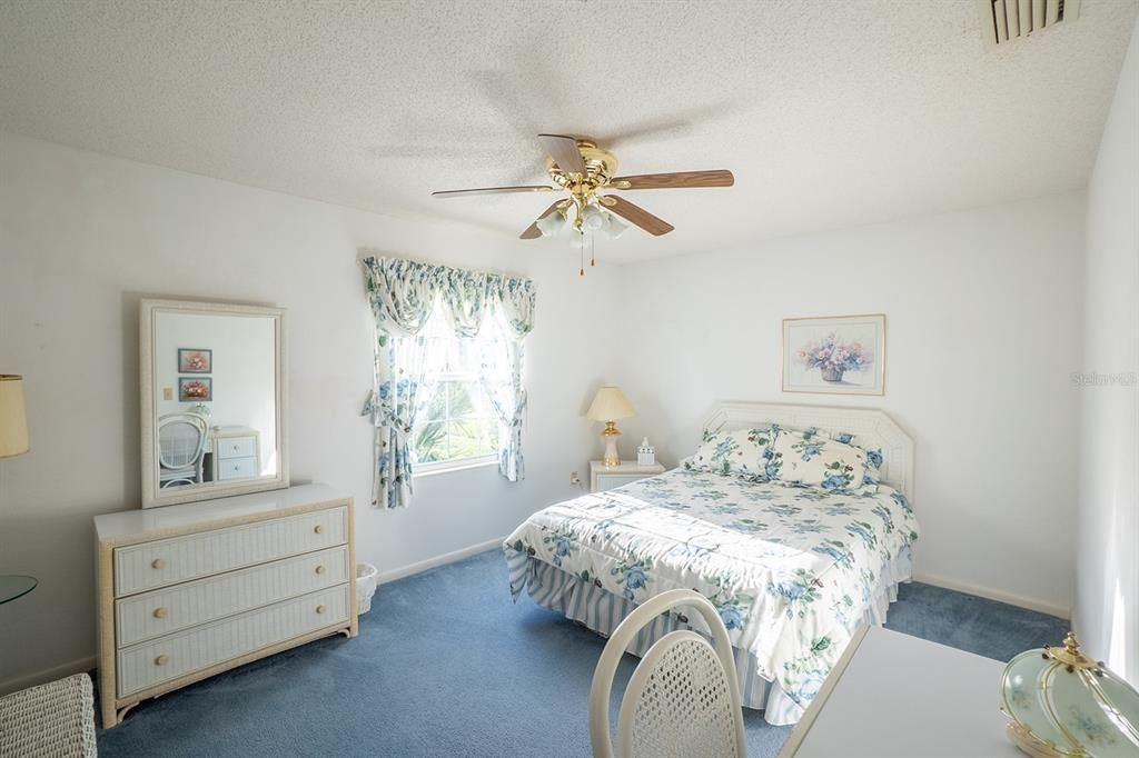 For Sale: $345,000 (3 beds, 2 baths, 1677 Square Feet)