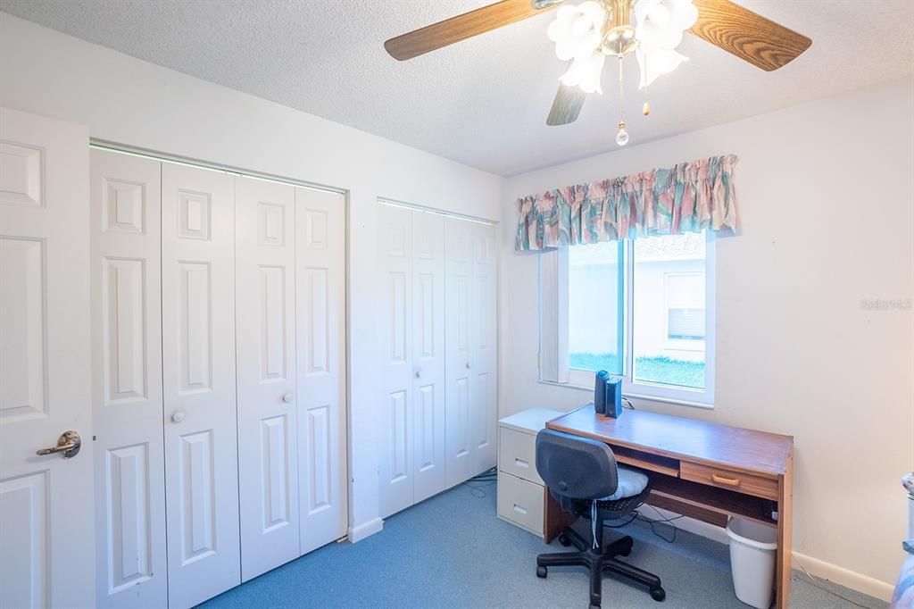 For Sale: $345,000 (3 beds, 2 baths, 1677 Square Feet)