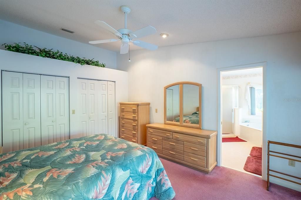 For Sale: $345,000 (3 beds, 2 baths, 1677 Square Feet)