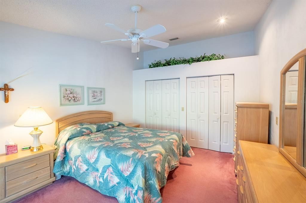 For Sale: $345,000 (3 beds, 2 baths, 1677 Square Feet)