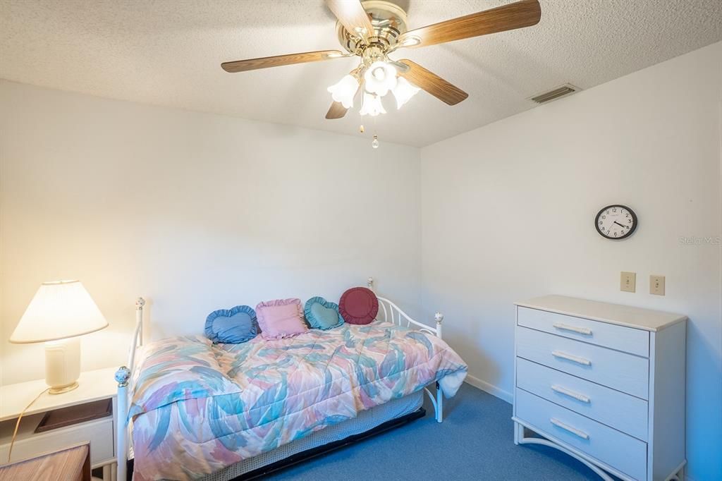 For Sale: $345,000 (3 beds, 2 baths, 1677 Square Feet)