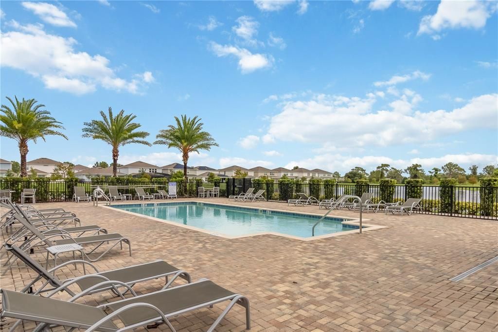 For Sale: $575,000 (5 beds, 3 baths, 2904 Square Feet)