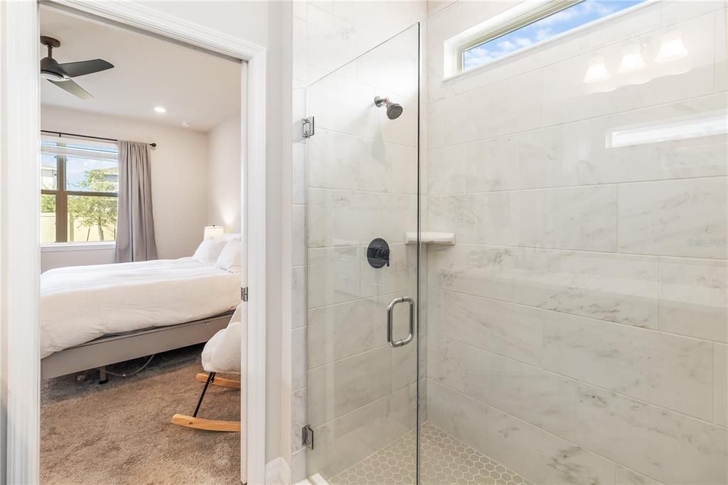 For Sale: $575,000 (5 beds, 3 baths, 2904 Square Feet)