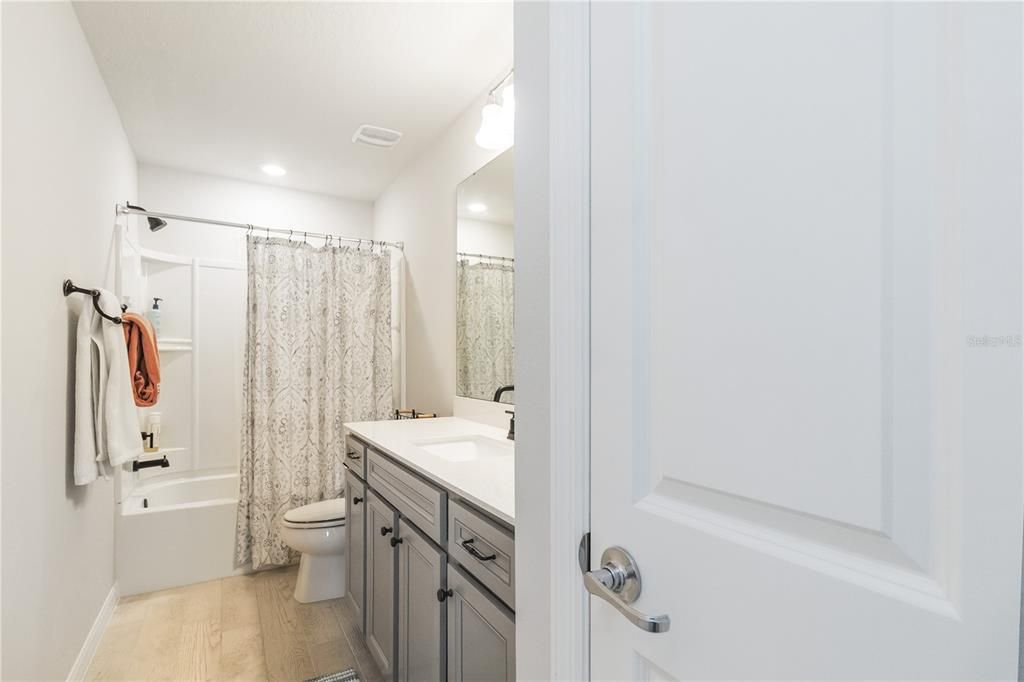 For Sale: $575,000 (5 beds, 3 baths, 2904 Square Feet)