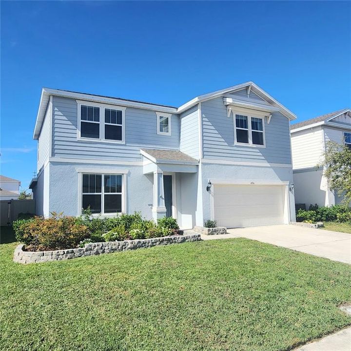 For Sale: $575,000 (5 beds, 3 baths, 2904 Square Feet)