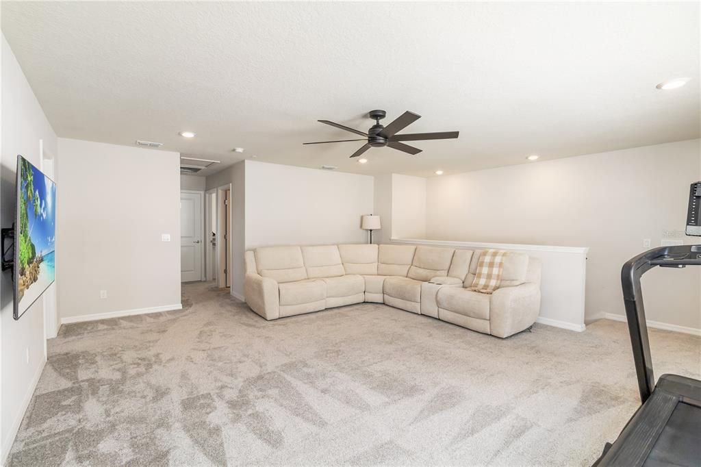 For Sale: $575,000 (5 beds, 3 baths, 2904 Square Feet)