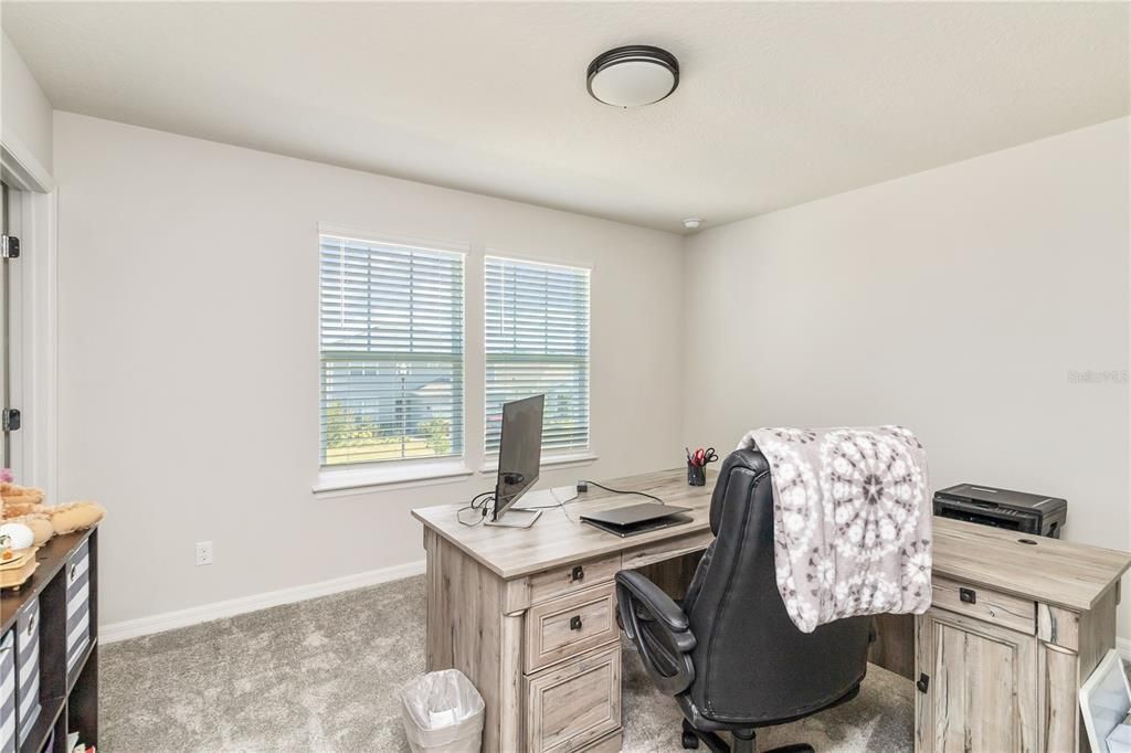 For Sale: $575,000 (5 beds, 3 baths, 2904 Square Feet)