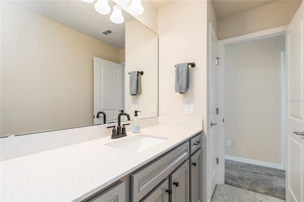 For Sale: $575,000 (5 beds, 3 baths, 2904 Square Feet)