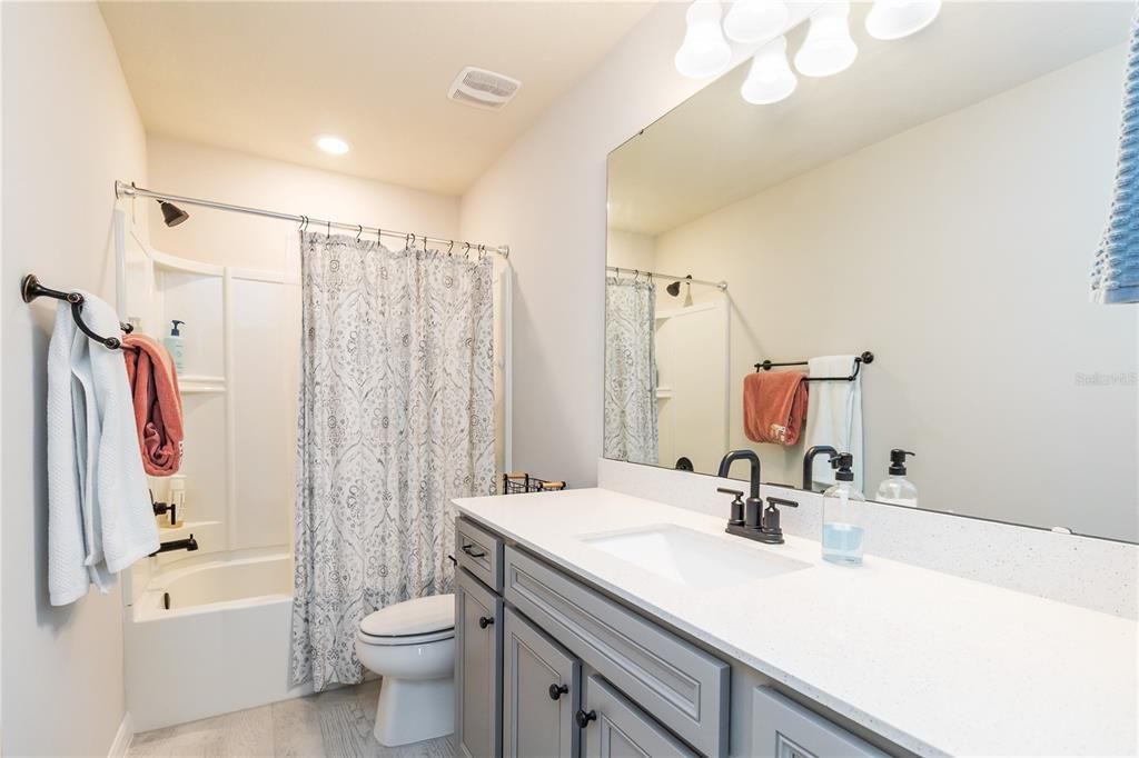 For Sale: $575,000 (5 beds, 3 baths, 2904 Square Feet)