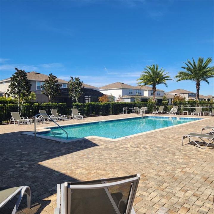 For Sale: $575,000 (5 beds, 3 baths, 2904 Square Feet)