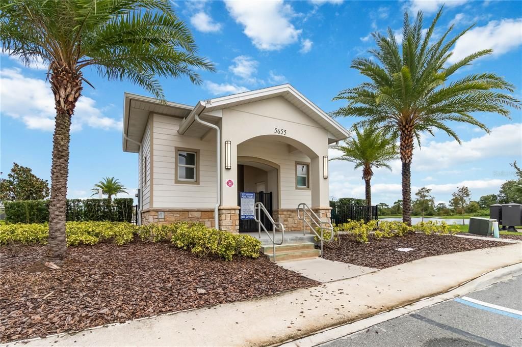 For Sale: $575,000 (5 beds, 3 baths, 2904 Square Feet)