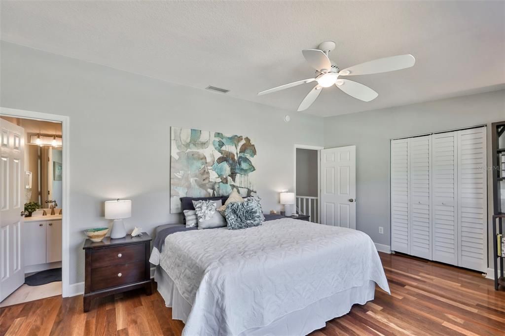 На продажу: $510,000 (2 спален, 2 ванн, 1918 Квадратных фут)