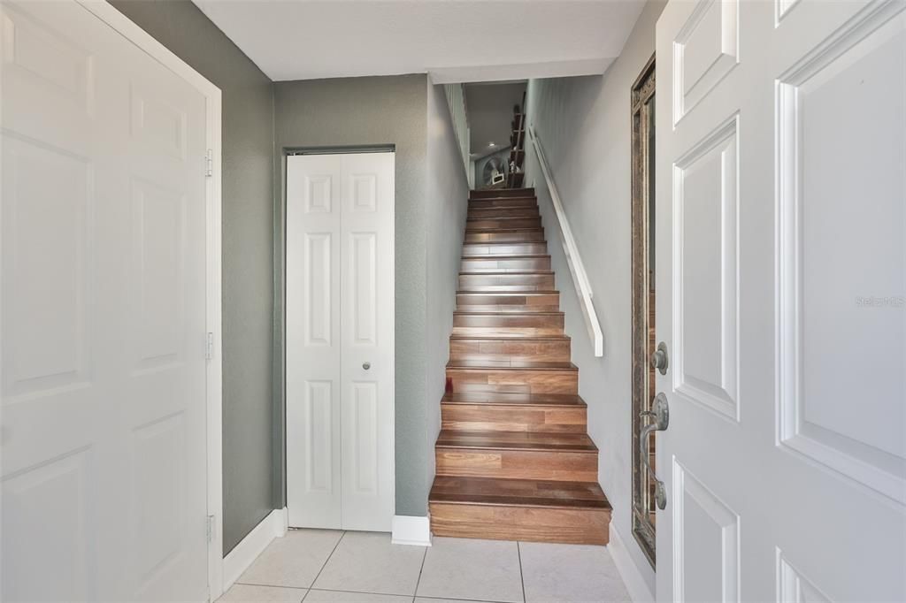 На продажу: $510,000 (2 спален, 2 ванн, 1918 Квадратных фут)