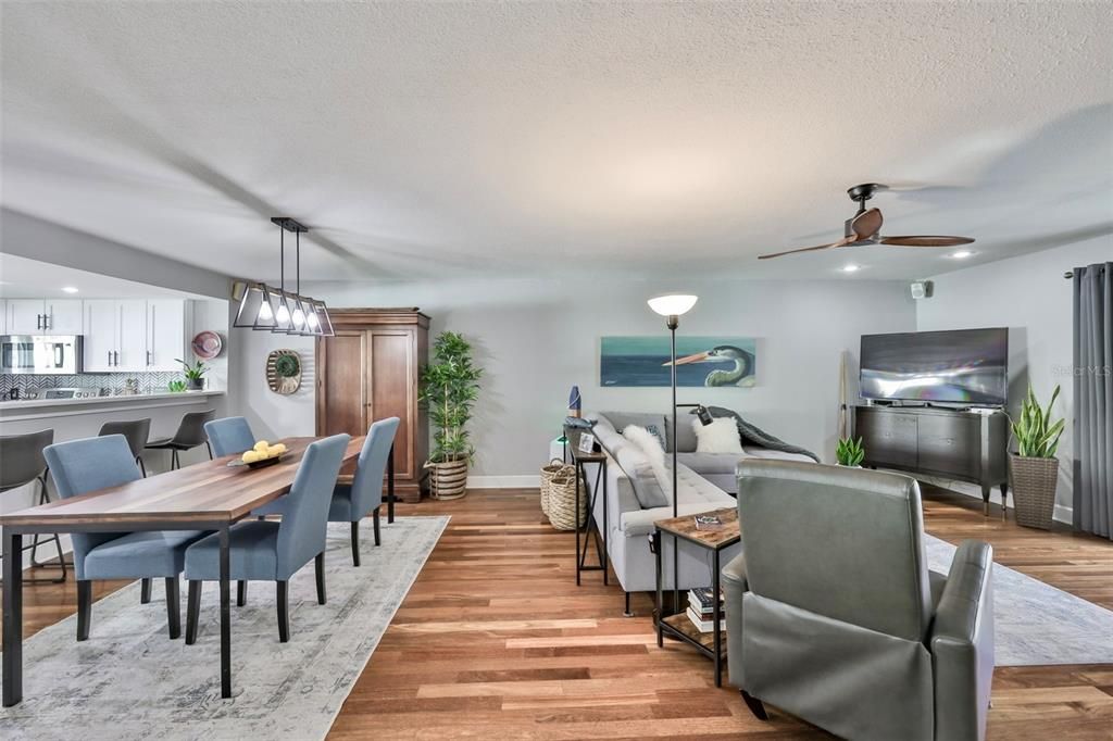 На продажу: $510,000 (2 спален, 2 ванн, 1918 Квадратных фут)