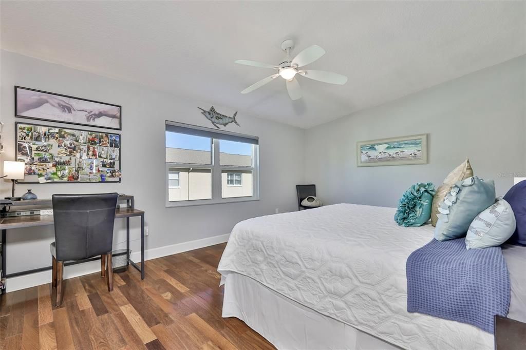 На продажу: $510,000 (2 спален, 2 ванн, 1918 Квадратных фут)