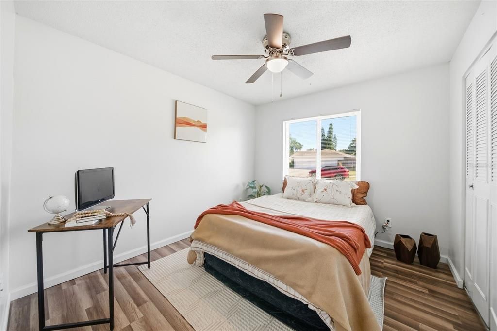 For Sale: $365,500 (3 beds, 2 baths, 1220 Square Feet)