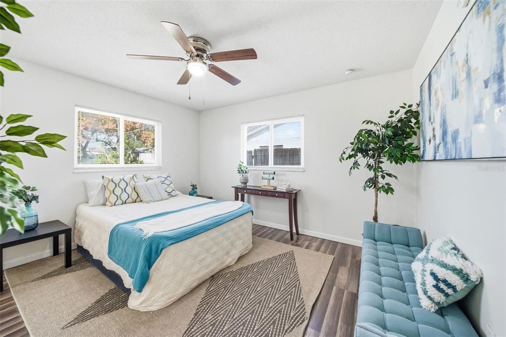 For Sale: $365,500 (3 beds, 2 baths, 1220 Square Feet)