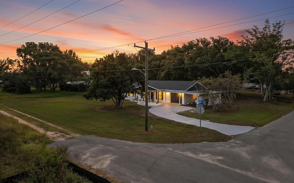 Activo con contrato: $299,990 (3 camas, 2 baños, 1104 Pies cuadrados)