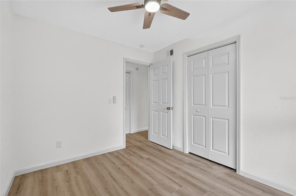 Activo con contrato: $299,990 (3 camas, 2 baños, 1104 Pies cuadrados)