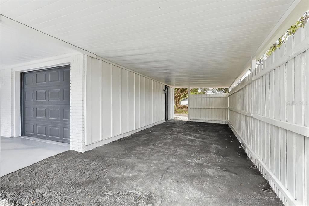 Activo con contrato: $299,990 (3 camas, 2 baños, 1104 Pies cuadrados)