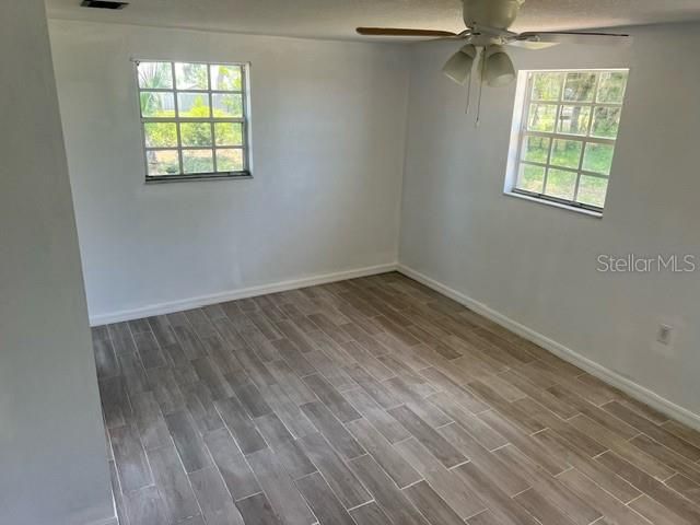 На продажу: $250,000 (4 спален, 3 ванн, 2174 Квадратных фут)