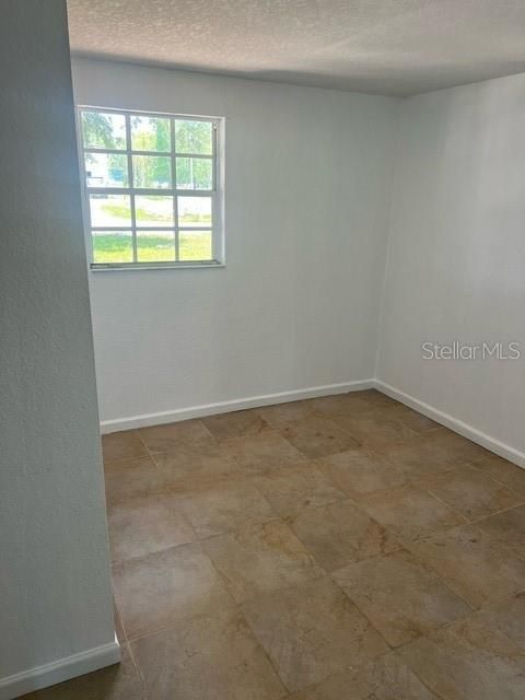 На продажу: $250,000 (4 спален, 3 ванн, 2174 Квадратных фут)