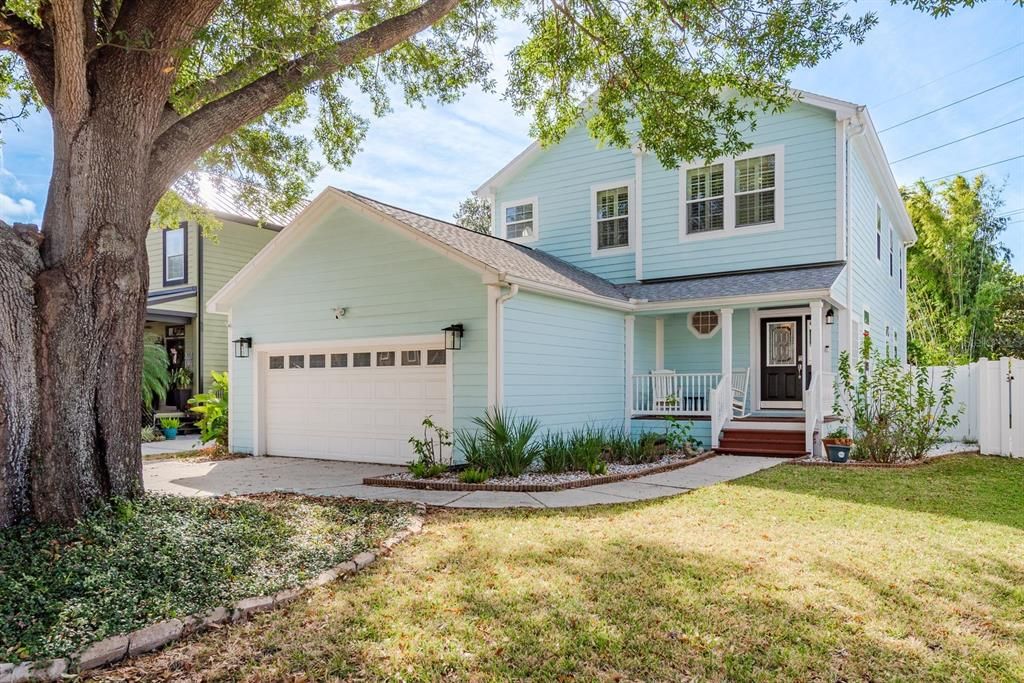 For Sale: $799,000 (3 beds, 2 baths, 2507 Square Feet)