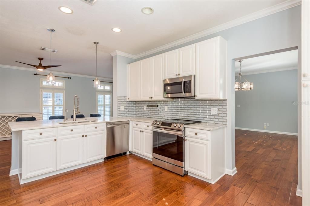 For Sale: $799,000 (3 beds, 2 baths, 2507 Square Feet)