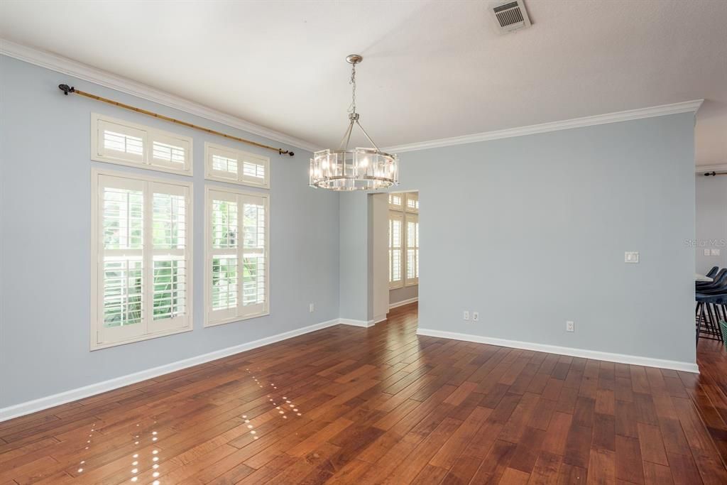 For Sale: $799,000 (3 beds, 2 baths, 2507 Square Feet)