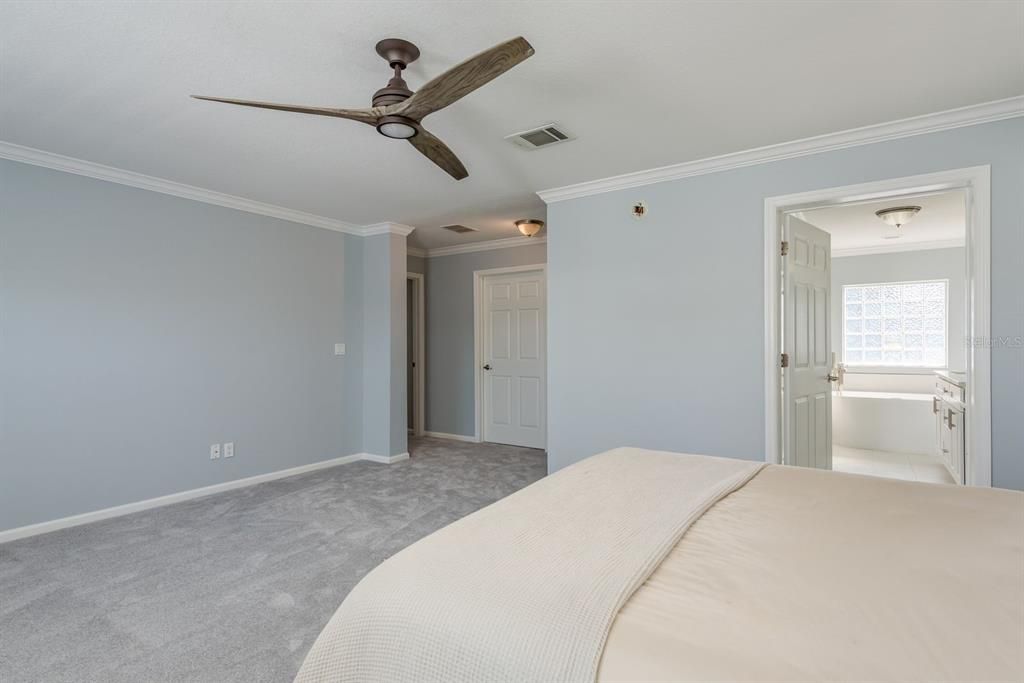 For Sale: $799,000 (3 beds, 2 baths, 2507 Square Feet)