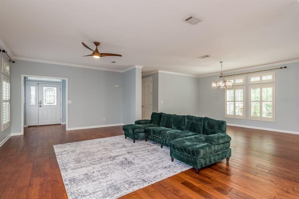 For Sale: $799,000 (3 beds, 2 baths, 2507 Square Feet)