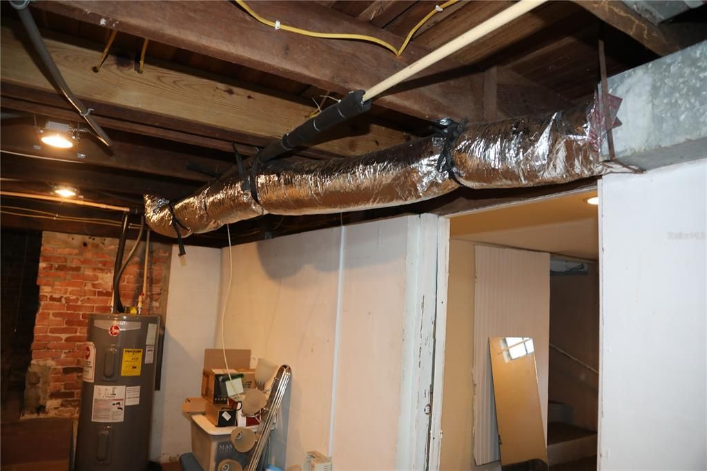 待售: $735,000 (6 贝兹, 0 浴室, 2800 平方英尺)