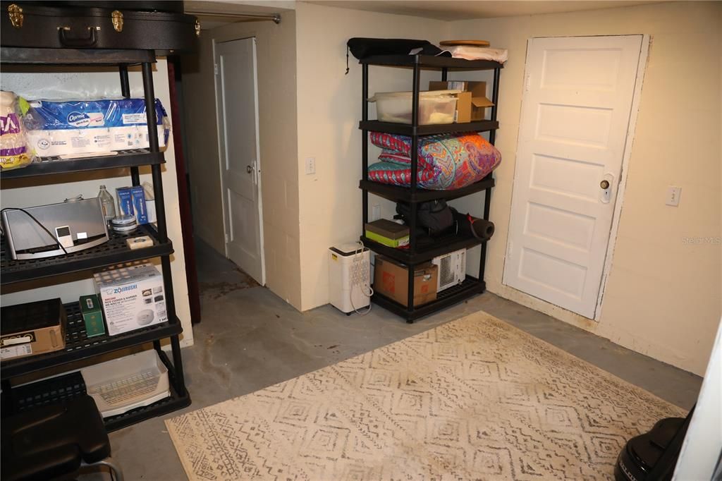 待售: $735,000 (6 贝兹, 0 浴室, 2800 平方英尺)